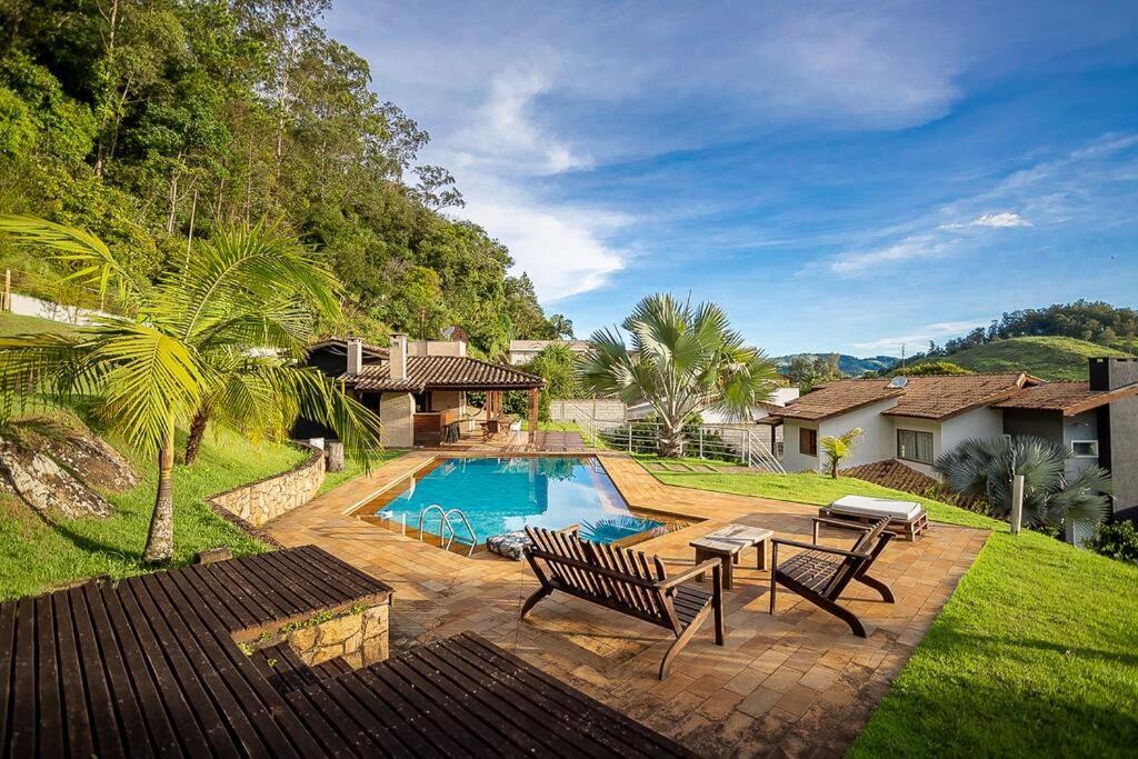 Casa 996 Condominio Fazenda Orypaba モンテ・アレーグレ・ド・スー エクステリア 写真
