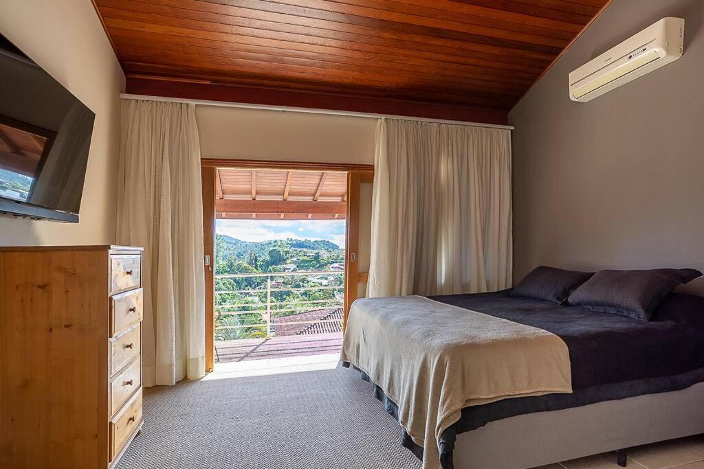 Casa 996 Condominio Fazenda Orypaba モンテ・アレーグレ・ド・スー エクステリア 写真